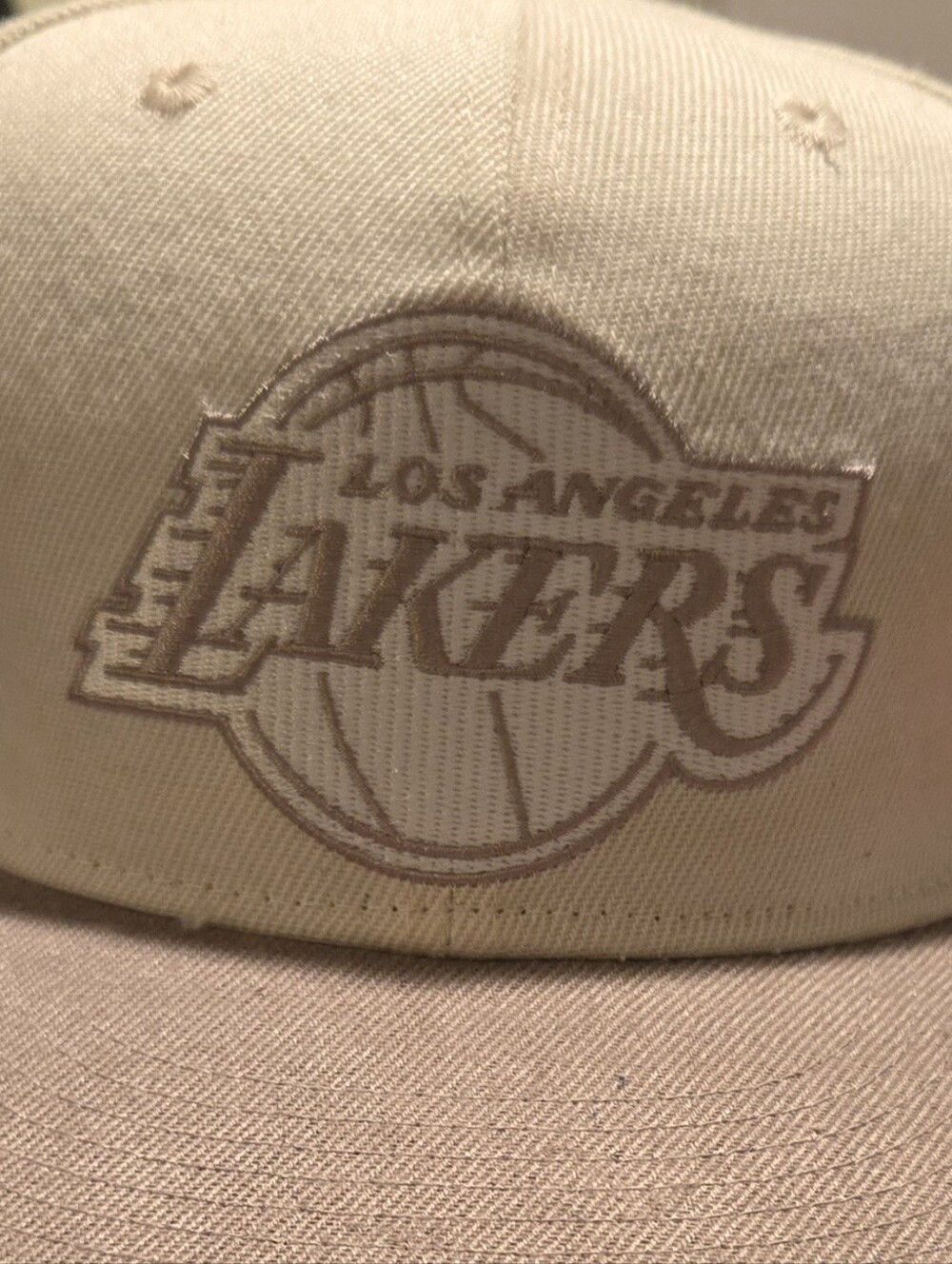 Los Angeles Lakers Beige Logo Snapback Hat